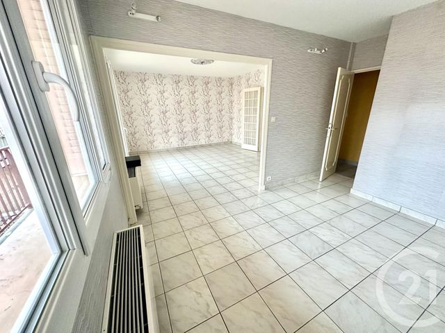 Appartement F4 à vendre - 4 pièces - 75.0 m2 - LE COTEAU - 42 - RHONE-ALPES - Century 21 Cabinet Pillet