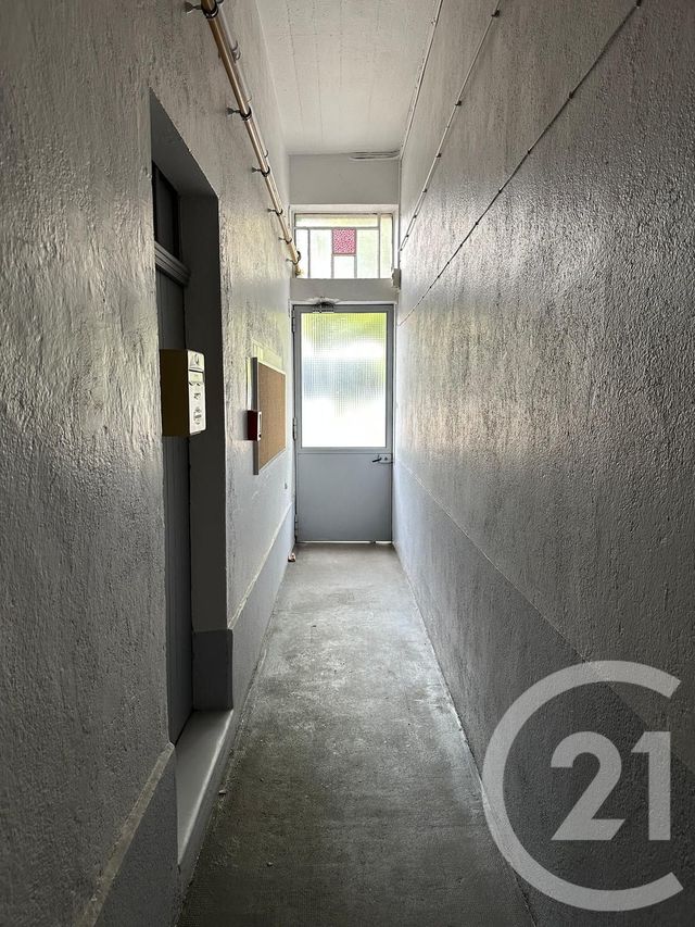 Appartement F2 à vendre - 2 pièces - 40.0 m2 - ROANNE - 42 - RHONE-ALPES - Century 21 Cabinet Pillet