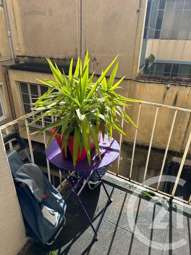 Appartement F2 à vendre - 2 pièces - 33.9 m2 - ROANNE - 42 - RHONE-ALPES - Century 21 Cabinet Pillet