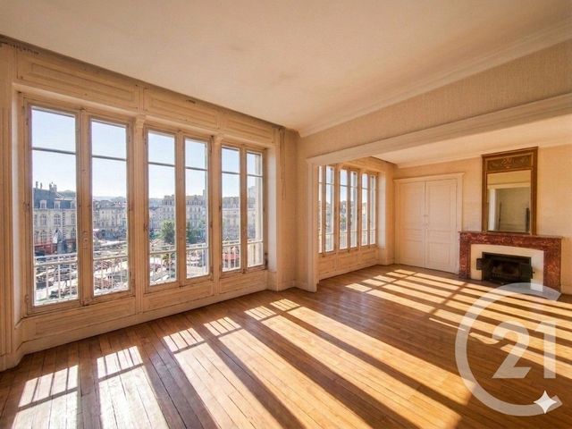 Appartement F4 à vendre - 4 pièces - 110.0 m2 - ROANNE - 42 - RHONE-ALPES - Century 21 Cabinet Pillet