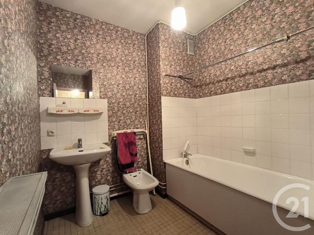 Appartement F3 à vendre - 3 pièces - 56.31 m2 - ROANNE - 42 - RHONE-ALPES - Century 21 Cabinet Pillet