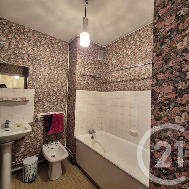 Appartement F3 à vendre - 3 pièces - 56.31 m2 - ROANNE - 42 - RHONE-ALPES - Century 21 Cabinet Pillet