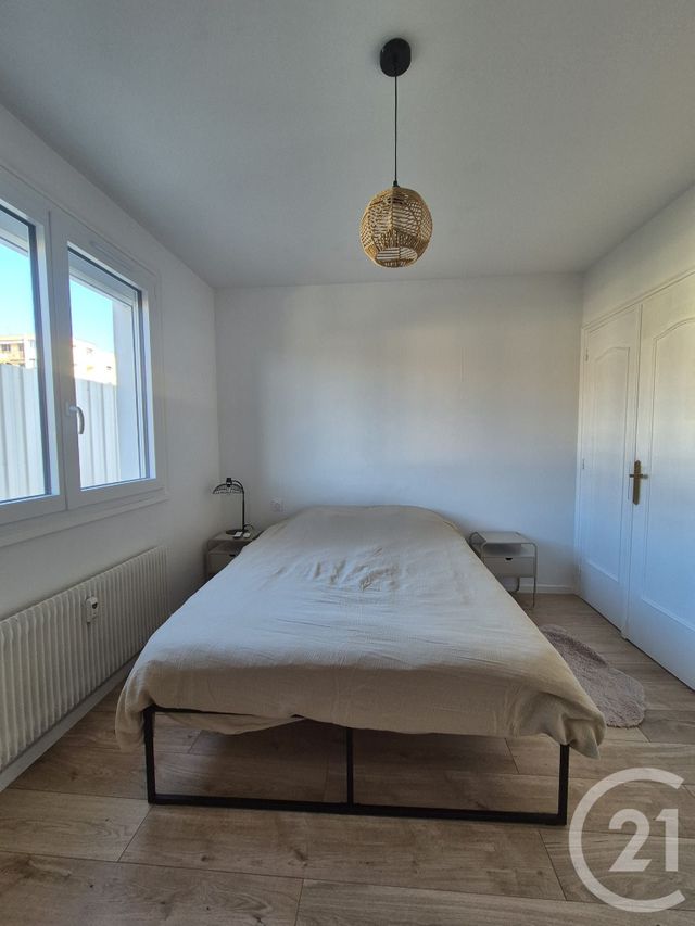 Appartement F3 à vendre - 3 pièces - 74.03 m2 - ROANNE - 42 - RHONE-ALPES - Century 21 Cabinet Pillet