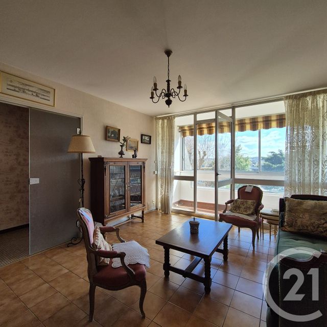 Appartement F3 à vendre - 3 pièces - 60.1 m2 - ROANNE - 42 - RHONE-ALPES - Century 21 Cabinet Pillet