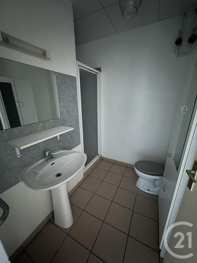 Appartement Studio à vendre - 1 pièce - 23.0 m2 - ROANNE - 42 - RHONE-ALPES - Century 21 Cabinet Pillet