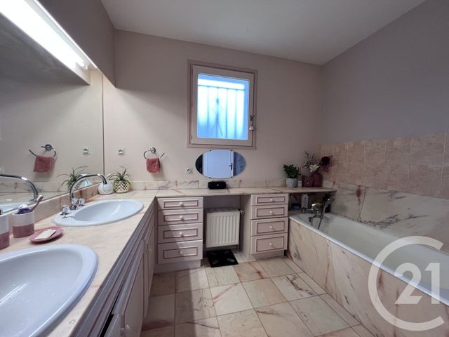 maison à vendre - 6 pièces - 115.0 m2 - ST VINCENT DE BOISSET - 42 - RHONE-ALPES - Century 21 Cabinet Pillet