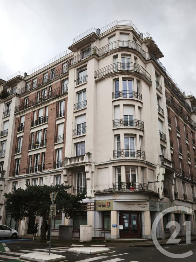 Appartement F4 à vendre - 5 pièces - 134.6 m2 - ROANNE - 42 - RHONE-ALPES - Century 21 Cabinet Pillet