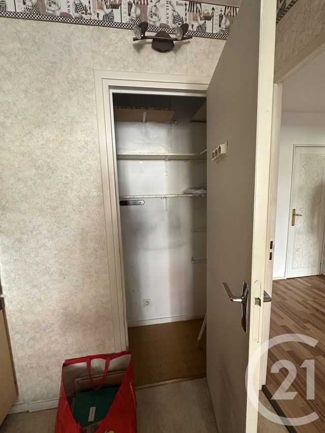 Appartement F4 à vendre - 4 pièces - 92.89 m2 - ROANNE - 42 - RHONE-ALPES - Century 21 Cabinet Pillet